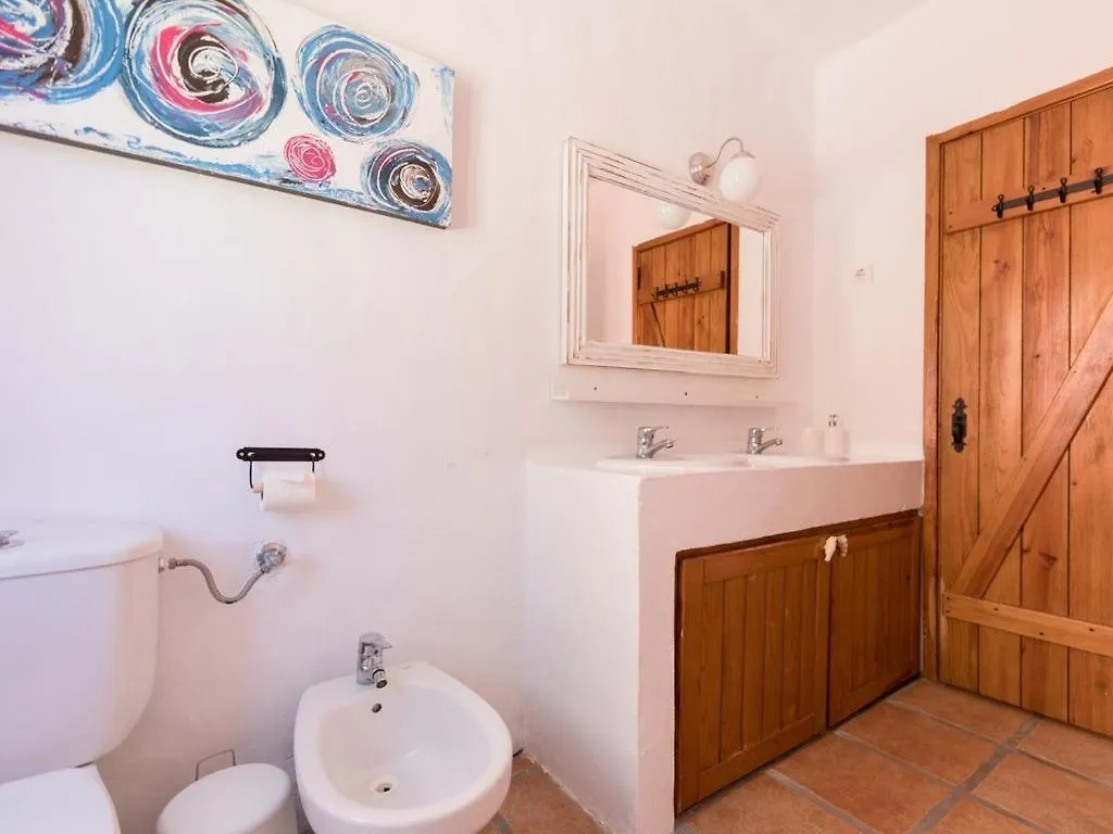 Villa Lotus Verde - Spacious 6 Bedroom Villa In Aroeira - Pool Table And Private Pool Lisbon