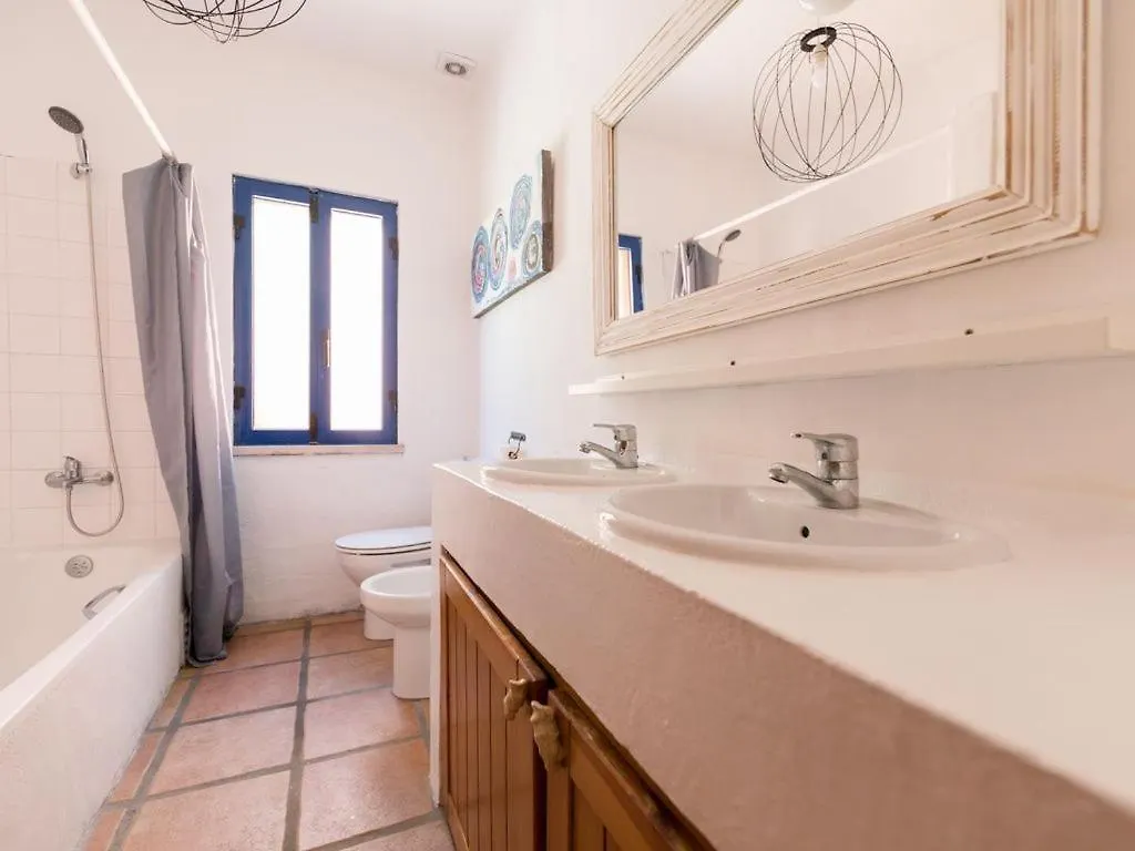 Villa Lotus Verde - Spacious 6 Bedroom Villa In Aroeira - Pool Table And Private Pool Lisbon 0*,  Portugal