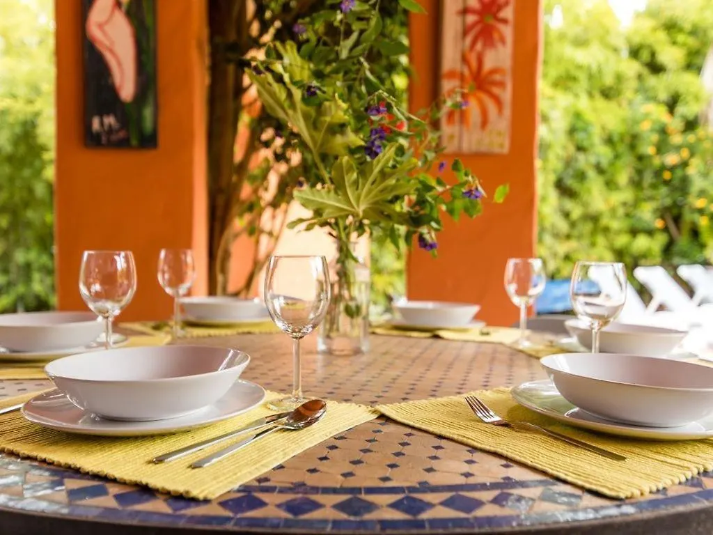 Villa Lotus Verde - Spacious 6 Bedroom Villa In Aroeira - Pool Table And Private Pool Lisbon
