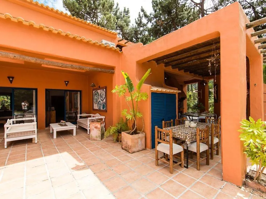 Villa Lotus Verde - Spacious 6 Bedroom Villa In Aroeira - Pool Table And Private Pool Lisbon 0*,